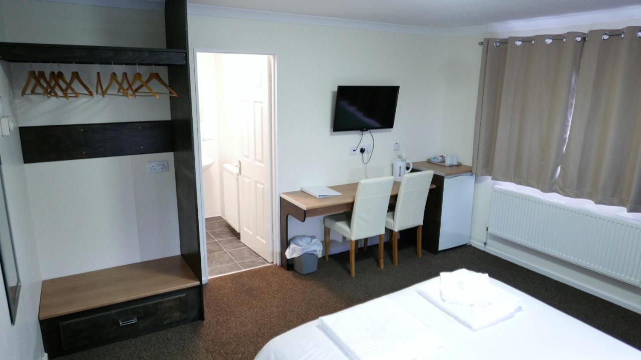 Warrens Village Motel&Self Catering Clevedon Exterior foto